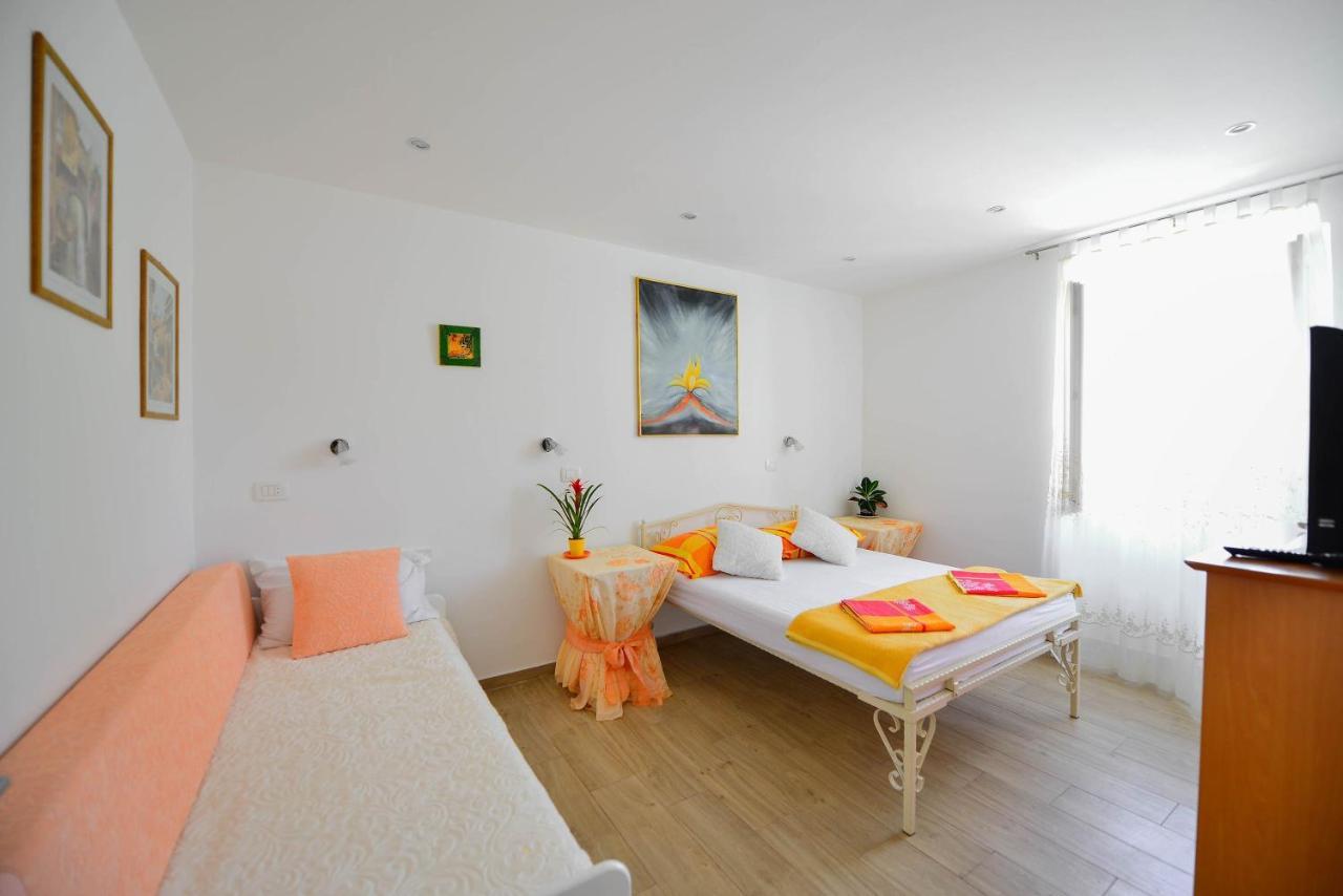 Apartments Bulovic In The Very Center Of Split Extérieur photo